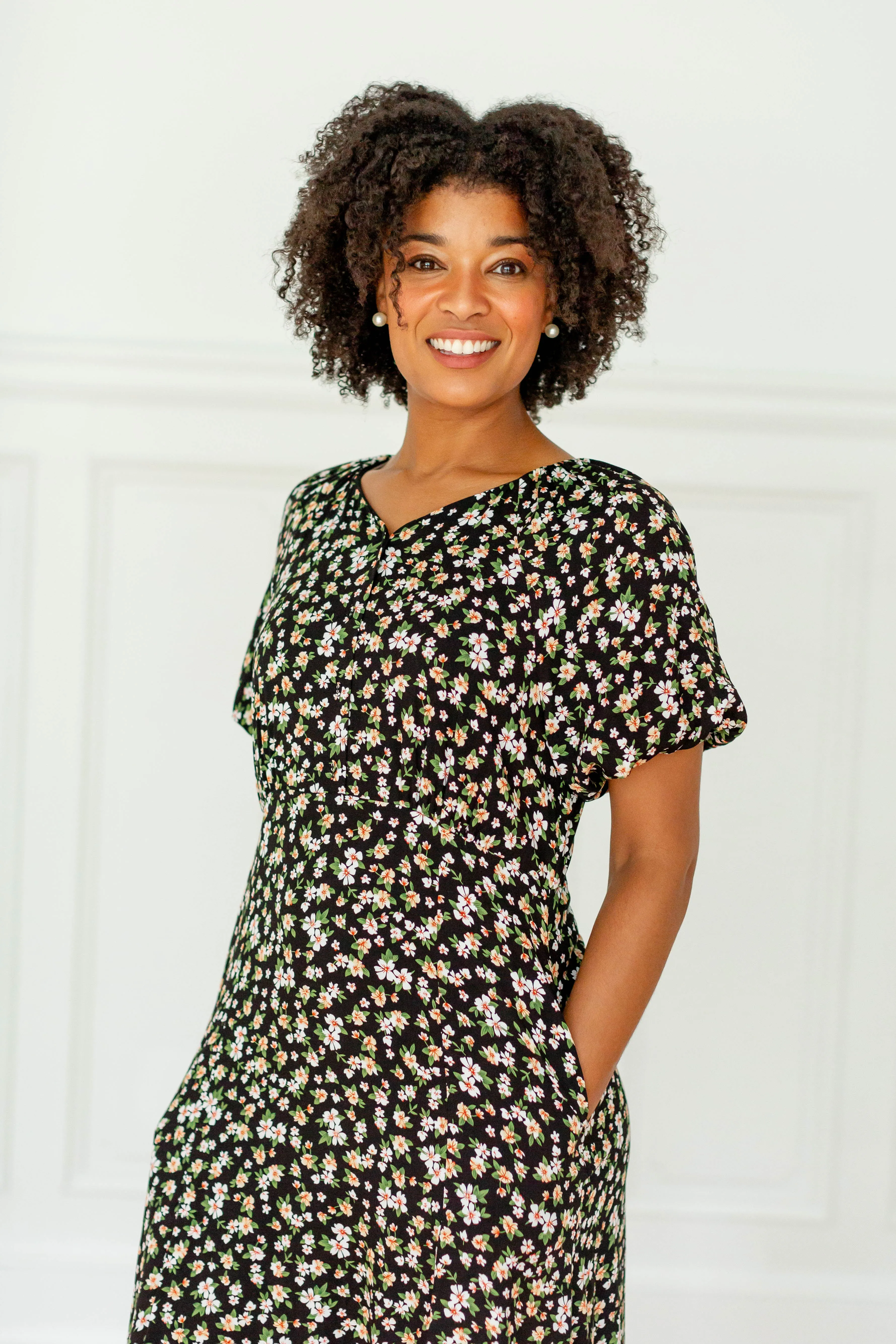 'Bonney' Floral Puff Sleeve Button Down Dress in Black