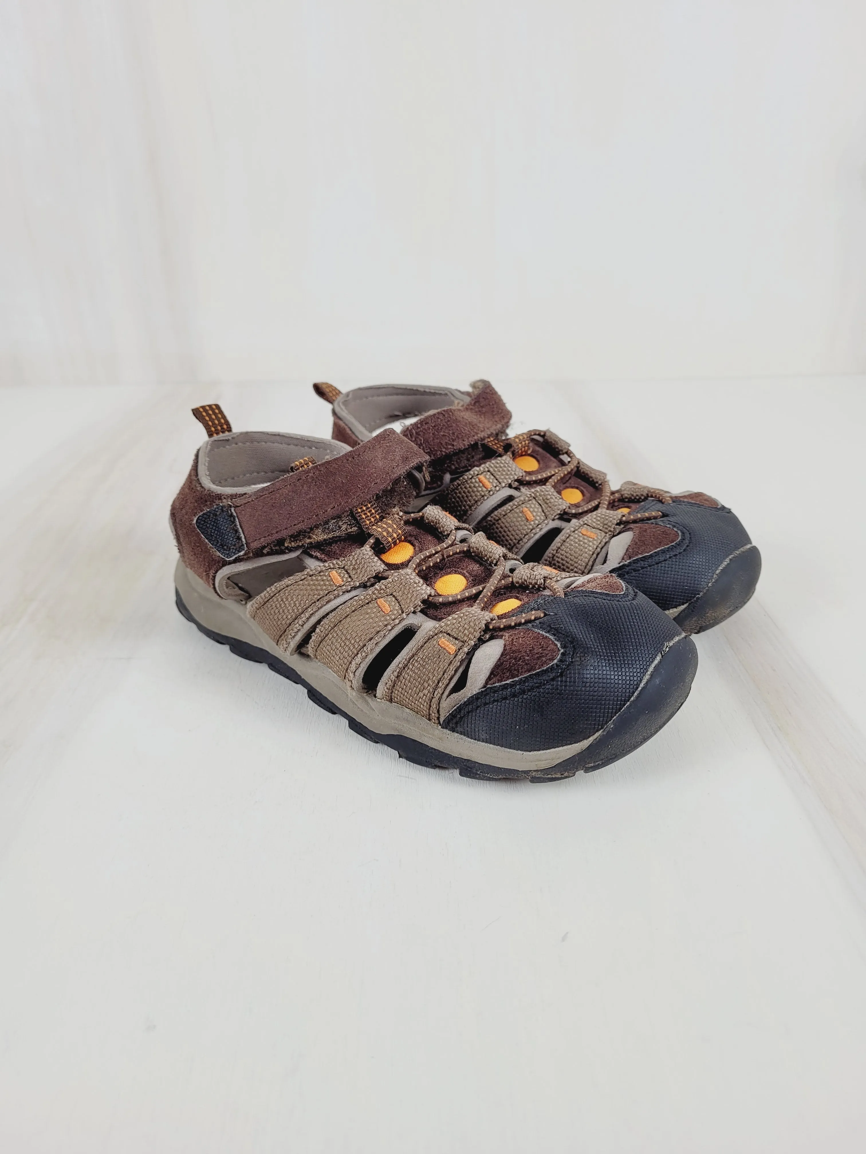 BROWN SANDALS SIZE 10 VGUC