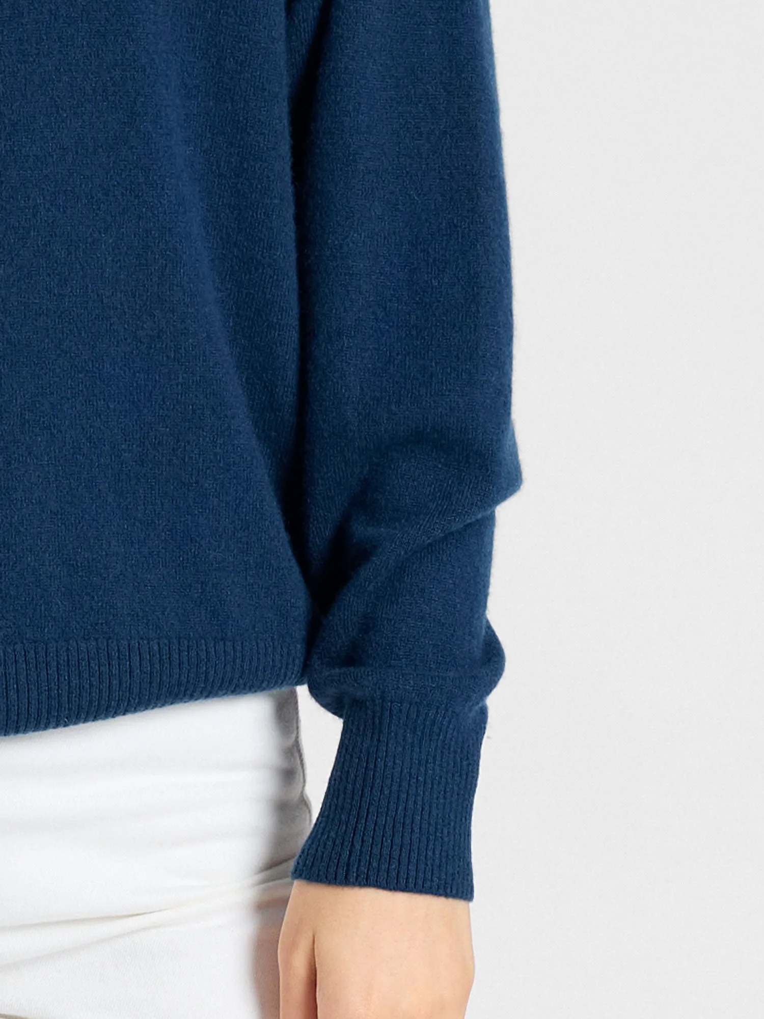 Cashmere sweater "Lux Hoodie" - mountain blue