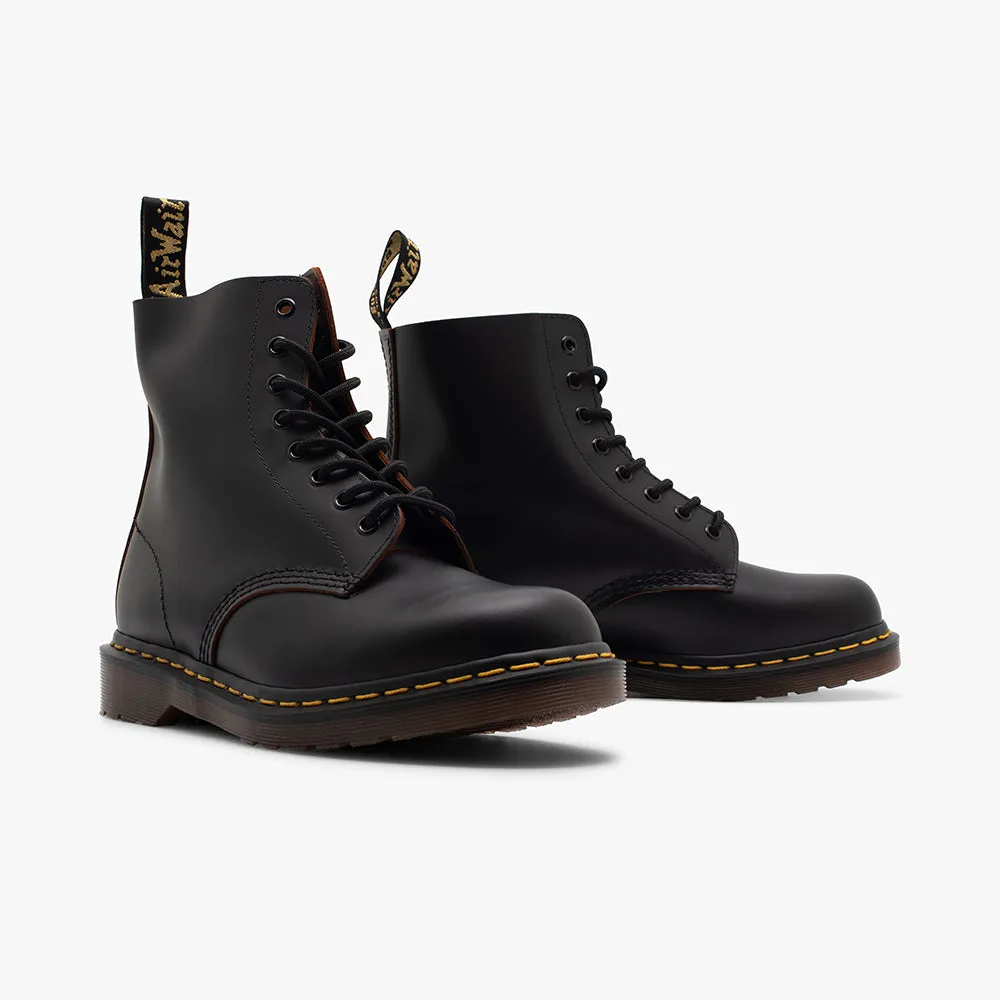 Dr. Martens Made in England Vintage 1460 Boot / Black Quilon