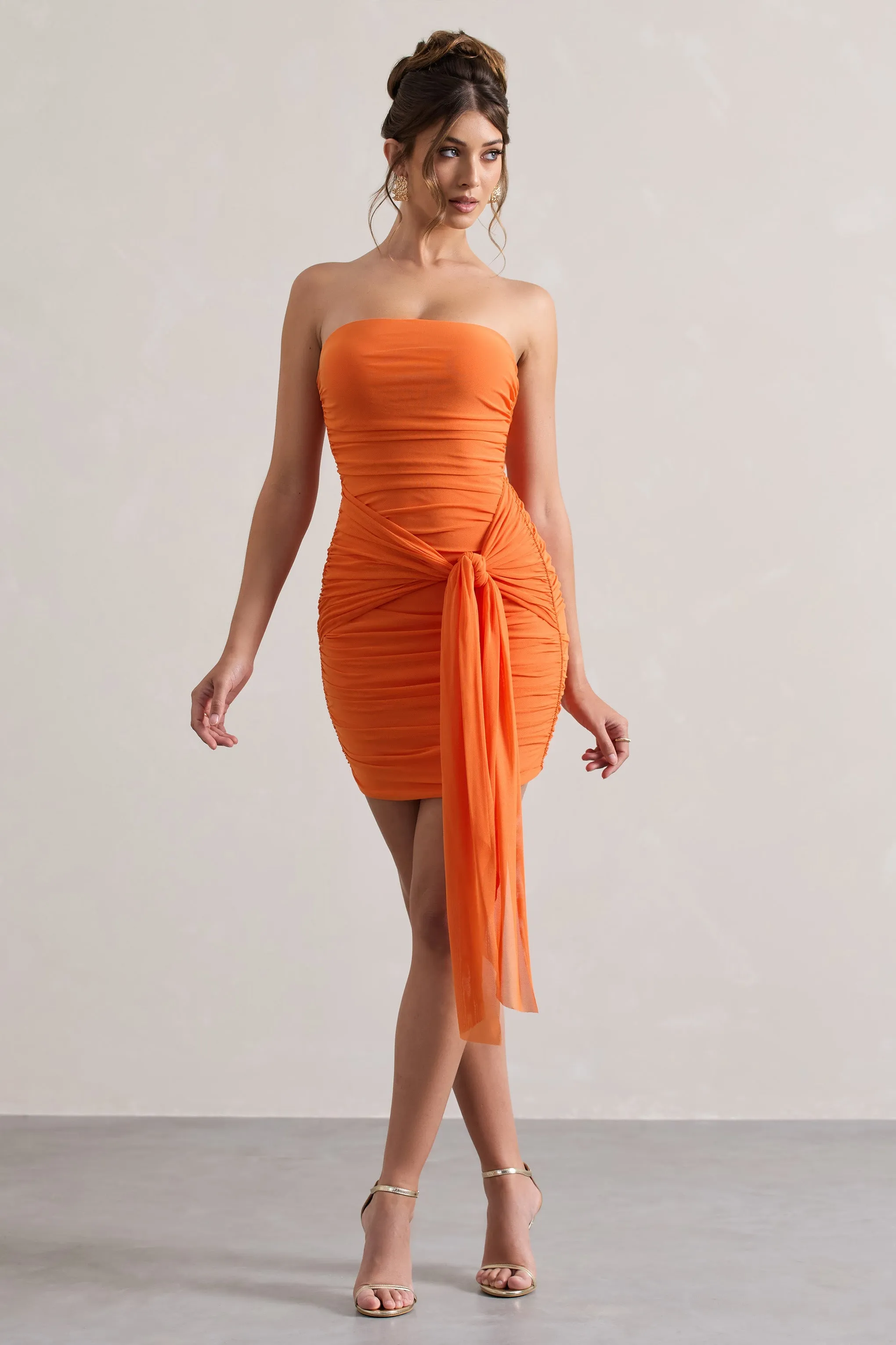 Jesse | Mini-robe orange froncée avec noeud