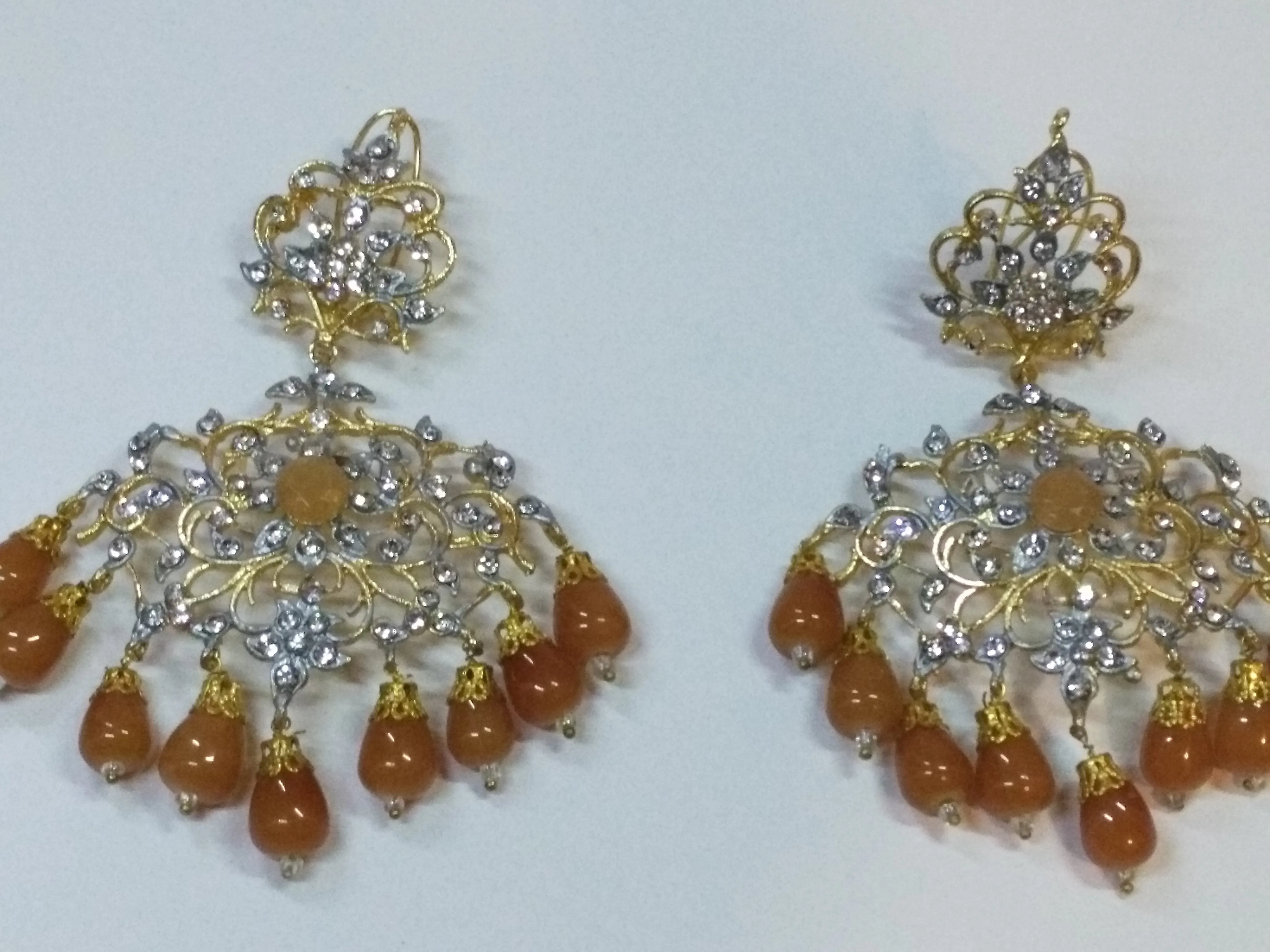 LIGHT BROWN ROYAL STYLE EARRINGS & CHOKER FOR ROYAL PEOPLE