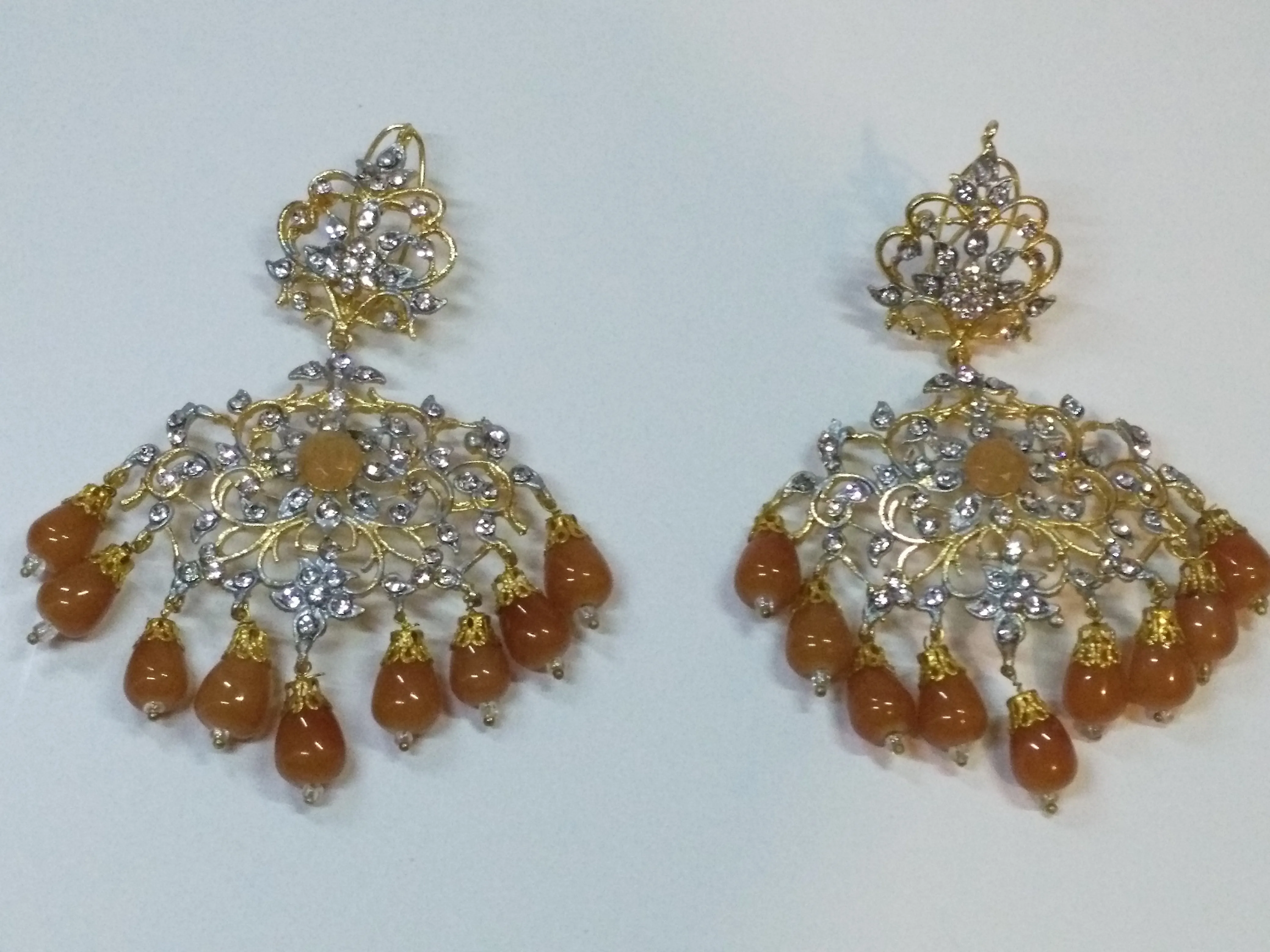 LIGHT BROWN ROYAL STYLE EARRINGS & CHOKER FOR ROYAL PEOPLE