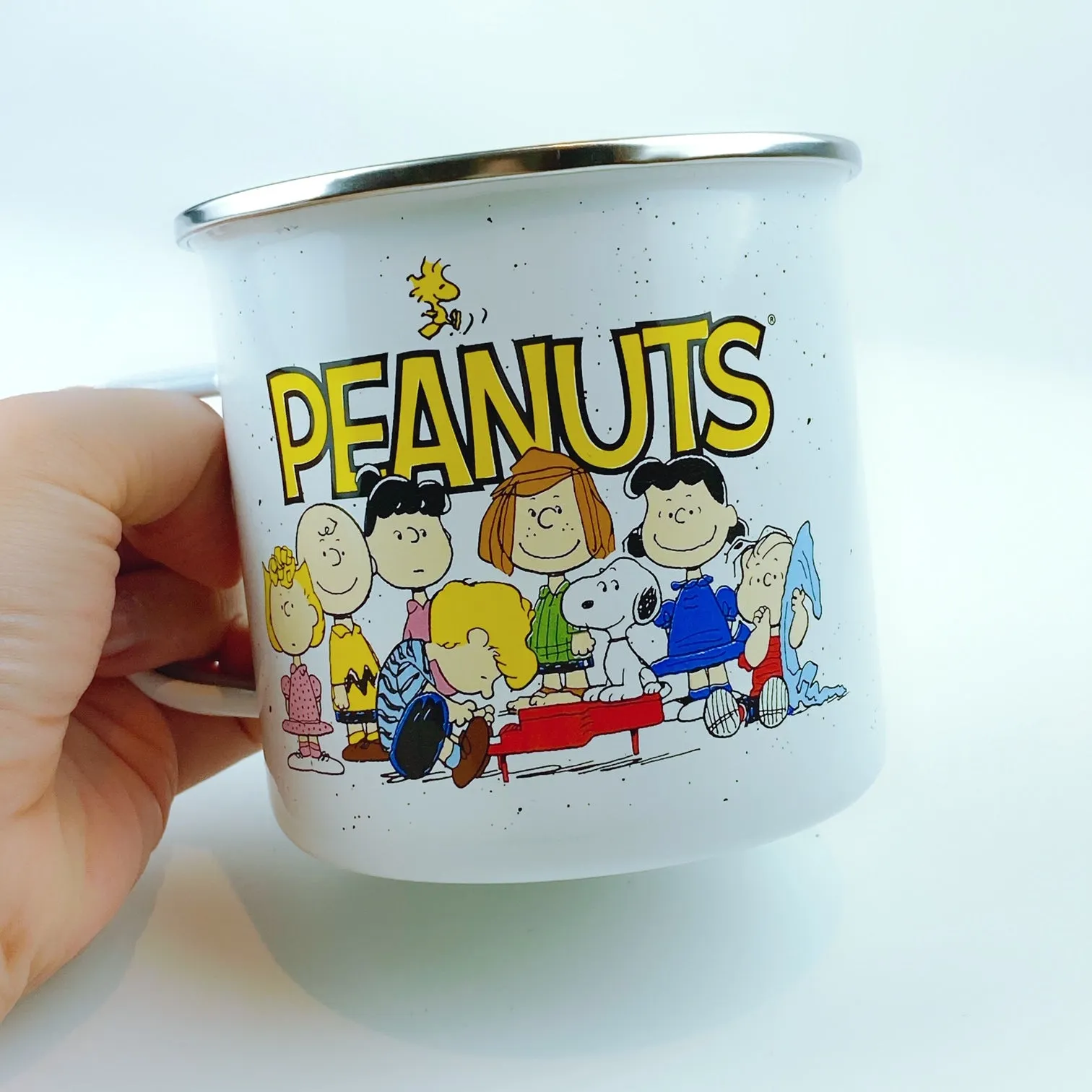 Peanuts Charlie Brown & Friends 'Snoopy and the Gang' Enamel Big Coffee Mug Cup 21 oz - White