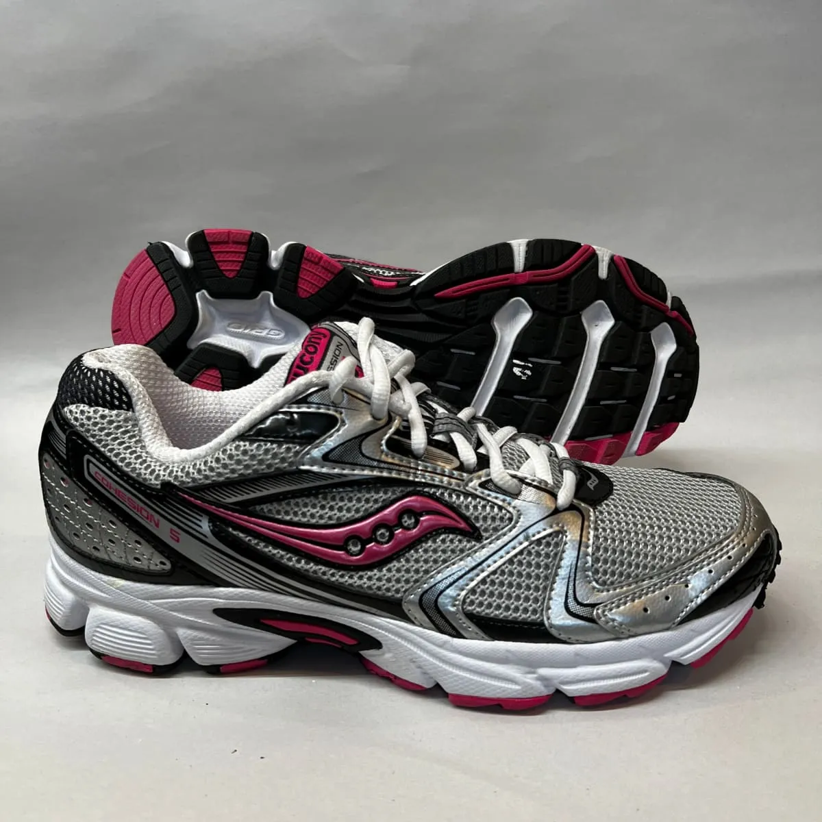 Saucony •Cohesion 5• Running Shoe • Silver/Black/Pink - Preowned