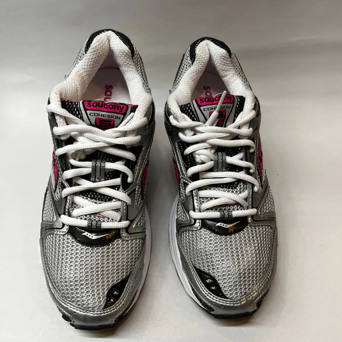 Saucony •Cohesion 5• Running Shoe • Silver/Black/Pink - Preowned