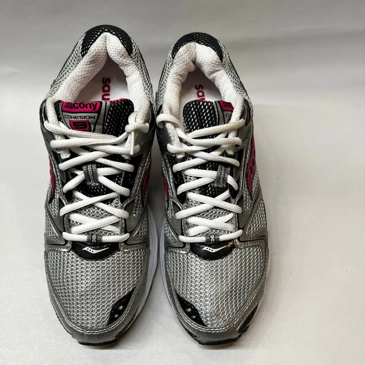 Saucony •Cohesion 5• Running Shoe • Silver/Black/Pink - Preowned