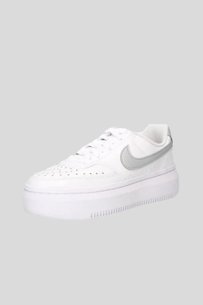 W Nike Court Vision Alta Ltr - White Mtlc Platinum